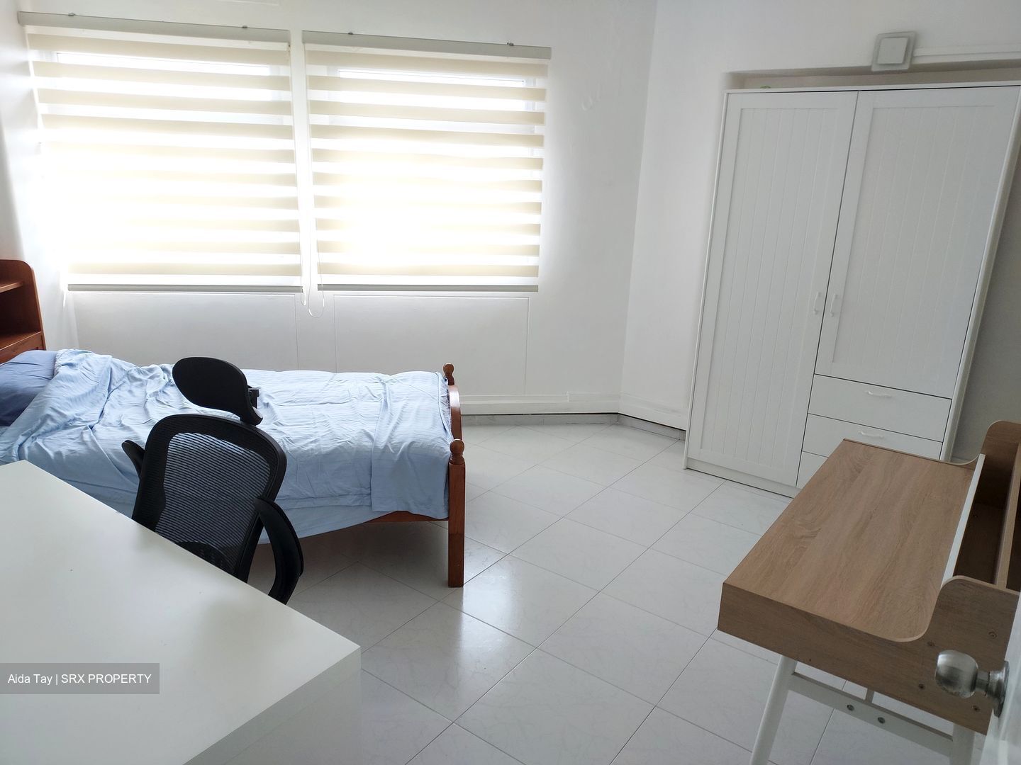 Blk 710 Jurong West Street 71 (Jurong West), HDB Executive #561108611